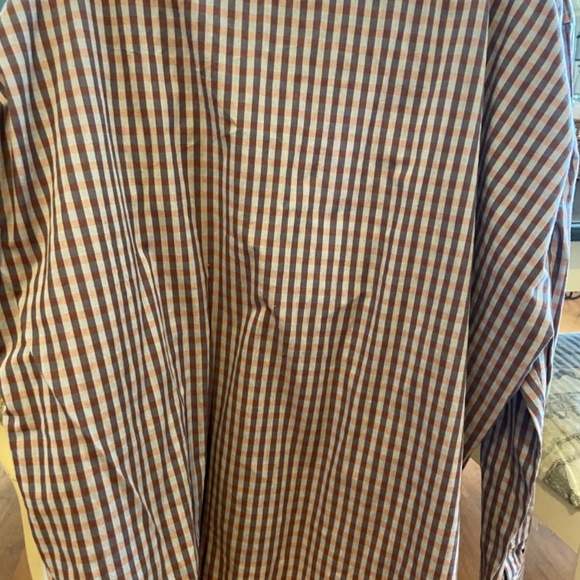Men’s Dress Shirt - Picture 3 of 3